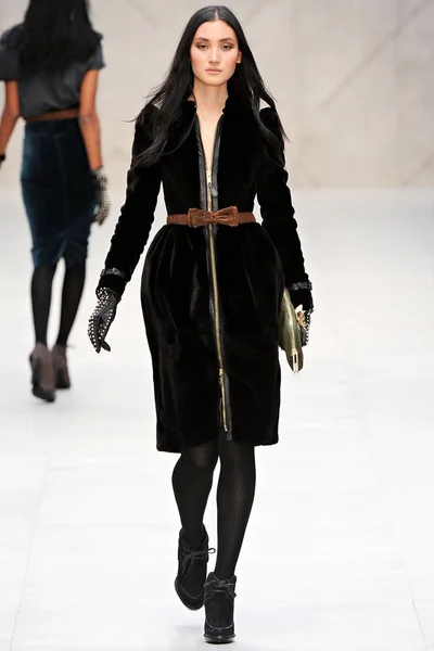 Look 50